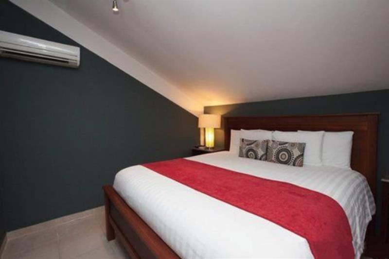 Tropical 4*